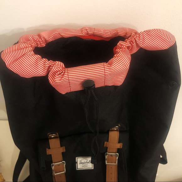 Herschel Little America Backpack - Picture 2 of 13
